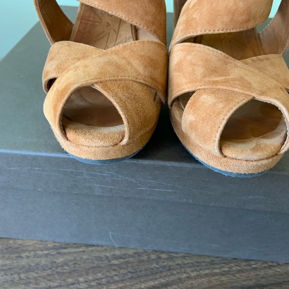 Chie Mihara Ghana Heeled Sandal - Picture 11 of 11